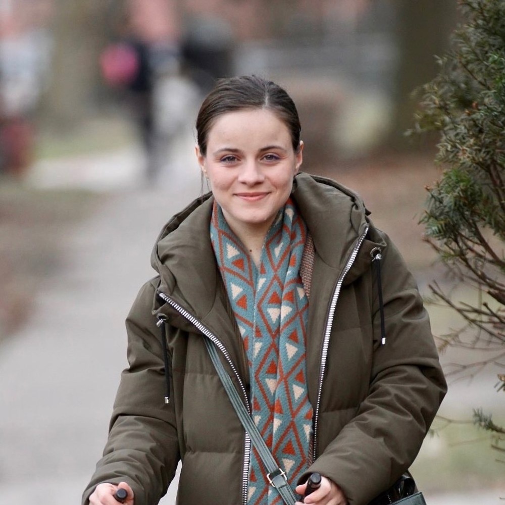 Meet your Posher, Megi